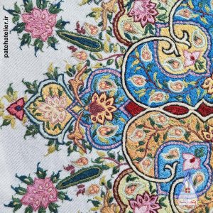 پته کرمان در قالب رومیزی گرد