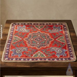 رومیزی پته اصیل کرمان با رنگرزی شیمیایی مناسب دکوراسیون منزل