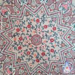 رومیزی گرد اصیل پته دوزی کرمان با رنگرزی گیاهی و شال متراکم پشمی